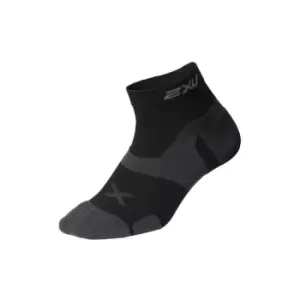 Image of 2XU Vectr Cushion quarter Socks - White