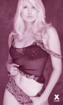 Image of Fanning the Fantasy by Zara Devereux Paperback