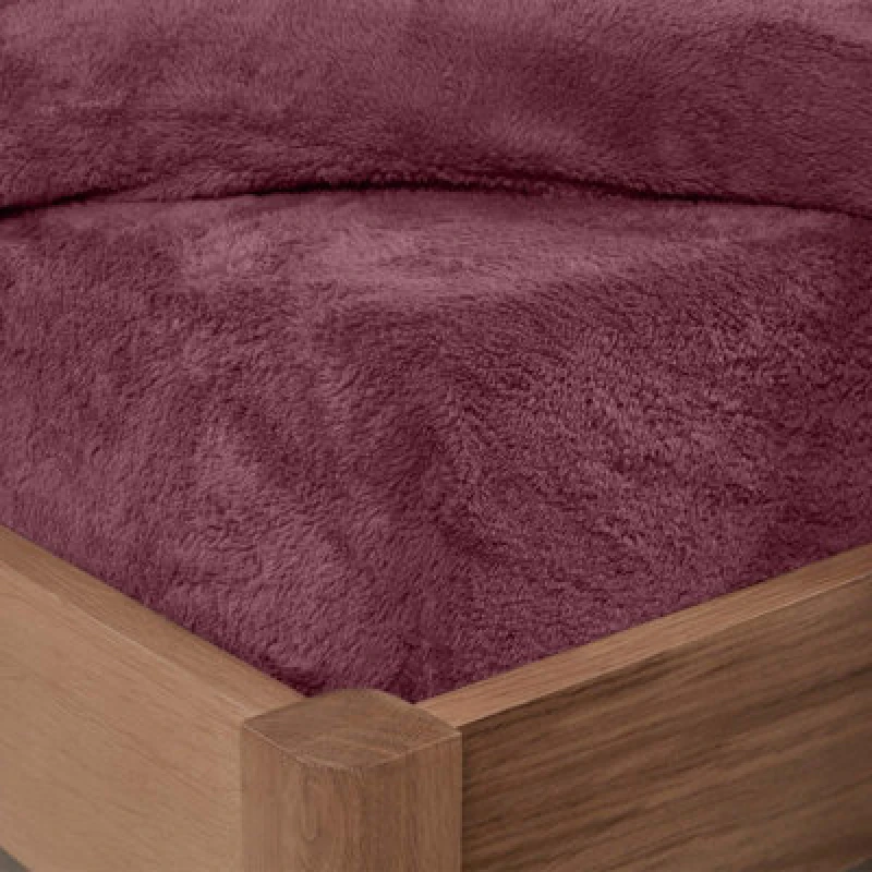 Image of OHS OHS Teddy Fleece Thermal Fitted Bed Sheet in Wine Size: Single Fitted Wine Single Fitted Unisex 5027434172801