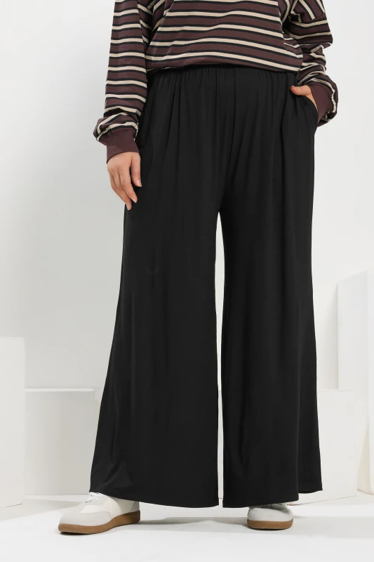 Image of Yours Womens Wide Leg Stretch Trousers in Black Size: 18S Black Female 18S