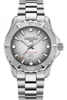 Image of Gents Roamer Deep Sea 200 Watch 860833 41 15 70