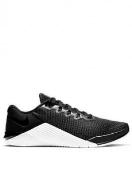 Image of Nike Metcon 5 - Black/White, Size 4, Women