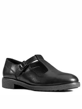 Image of Clarks Griffin Town Leather Flat Shoe - Black, Size 4, Women