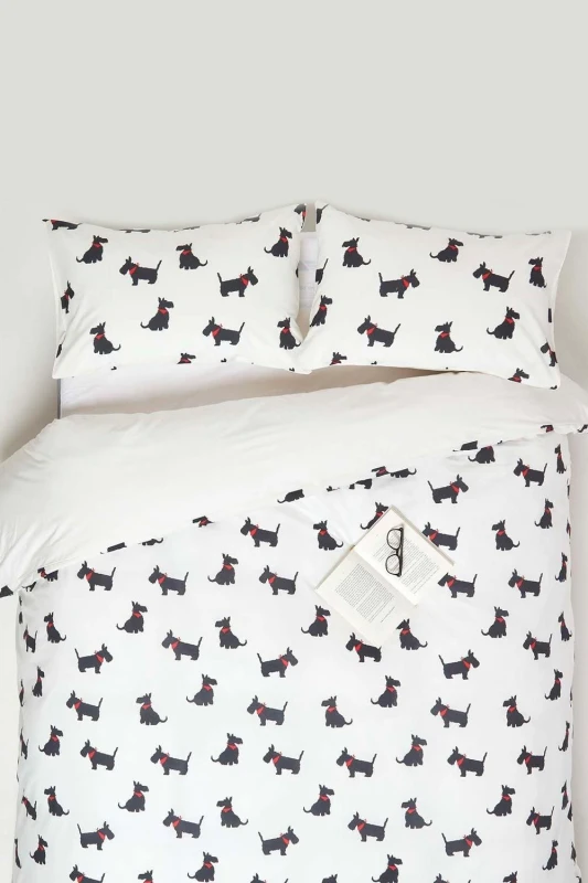 Image of Homescapes Scottie Dog Digitally Printed Cotton Duvet Cover Set in White Size: King White Unisex King