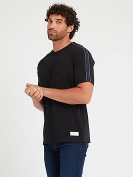 Image of Tommy Hilfiger Short Sleeve Logo T-Shirt - Black, Size S, Men