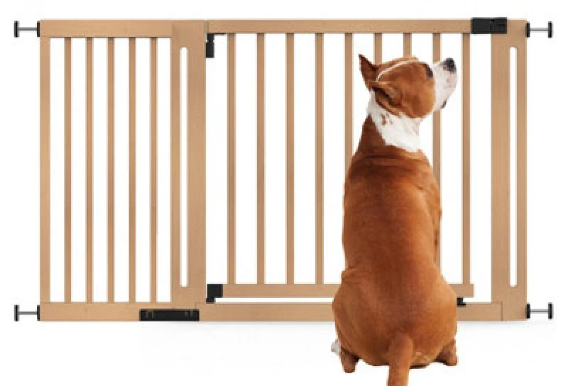 Image of Bettacare Wooden Elegance Dog Gate, Natural, 135Cm - 143Cm, Pressure Fit Pet Gate, 73Cm Extra Wide Doorway, Easy Installation