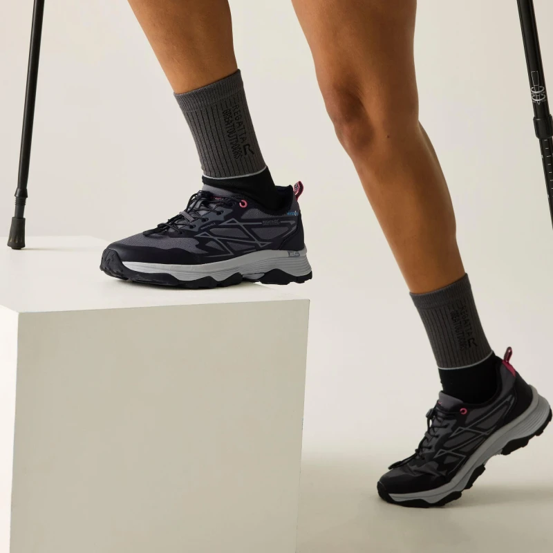 Image of Womens hiking shoes Regatta Blaze Trainers Gris Female 41