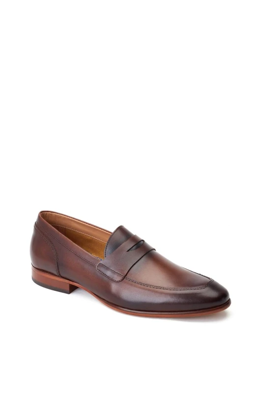 Image of Base London Base London Men Bruno Penny Loafer in Brown Size: 11 Brown 11 Male 5038538357698