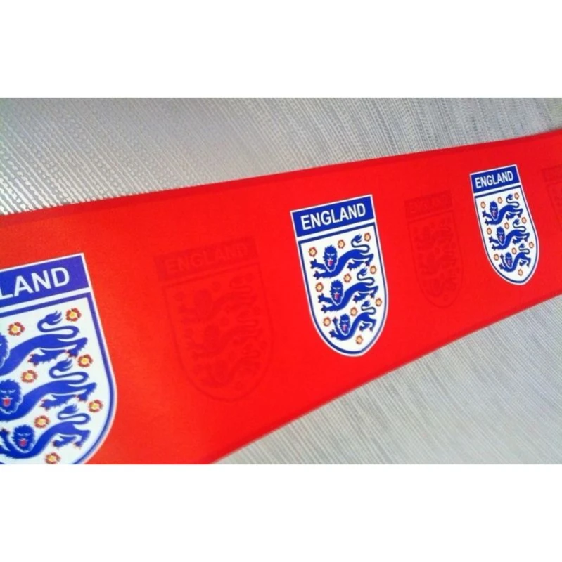 Image of NO BRAND No Brand - Official Licensed England Red Emblem Football Wallpaper Border boengrdl01