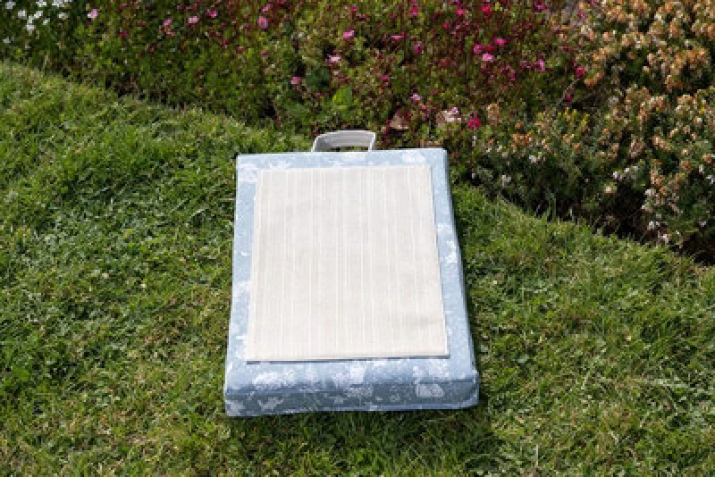 Image of Jardinopia Beatrix Potter Adult Garden Kneeler - L26.1 X W39.5 X H5 Cm