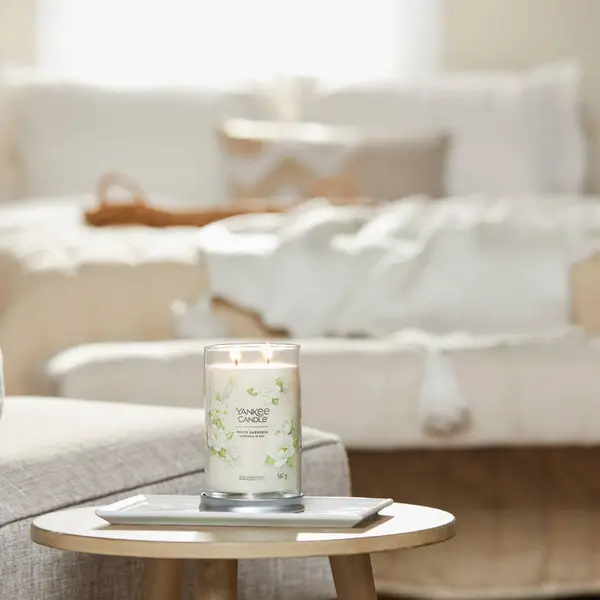 Image of Yankee Candle White Gardenia Scented Candle 100g