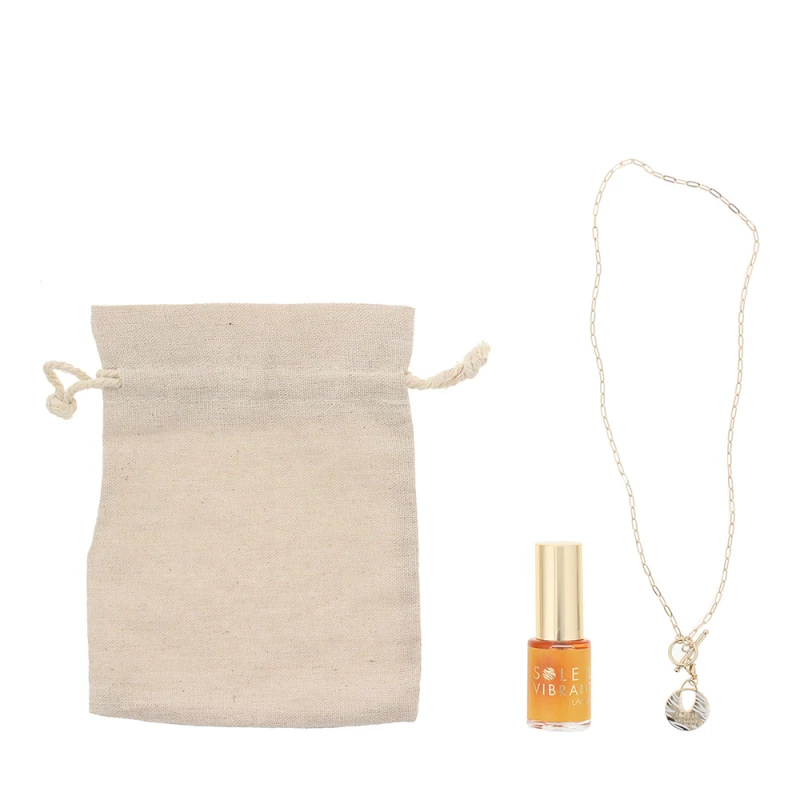 Image of Lalique Soleil Vibrant 3 Piece Gift Set: Eau de Parfum 15ml - Necklace - Bag