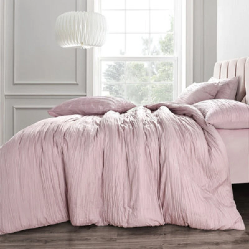 Image of Velosso Pleated Bedding Set with Duvet Cover & Pillowcase in Pink Size: King Pink Unisex King