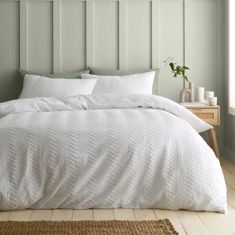 Image of Catherine Lansfield 'Heatset Wave' Duvet Cover Set White