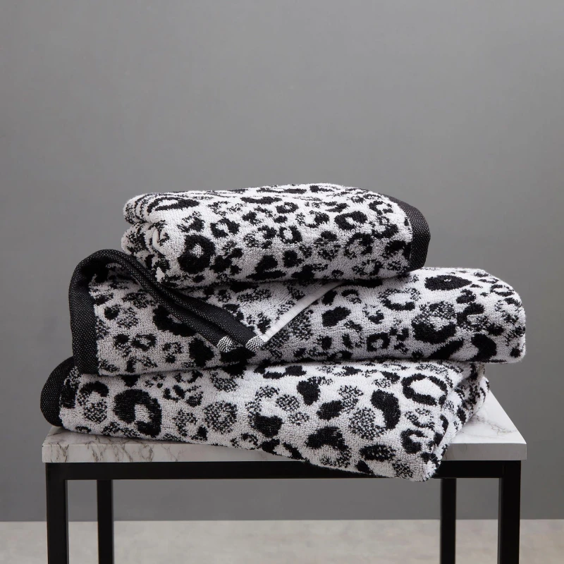 Image of Fusion Animal Print Towel Black