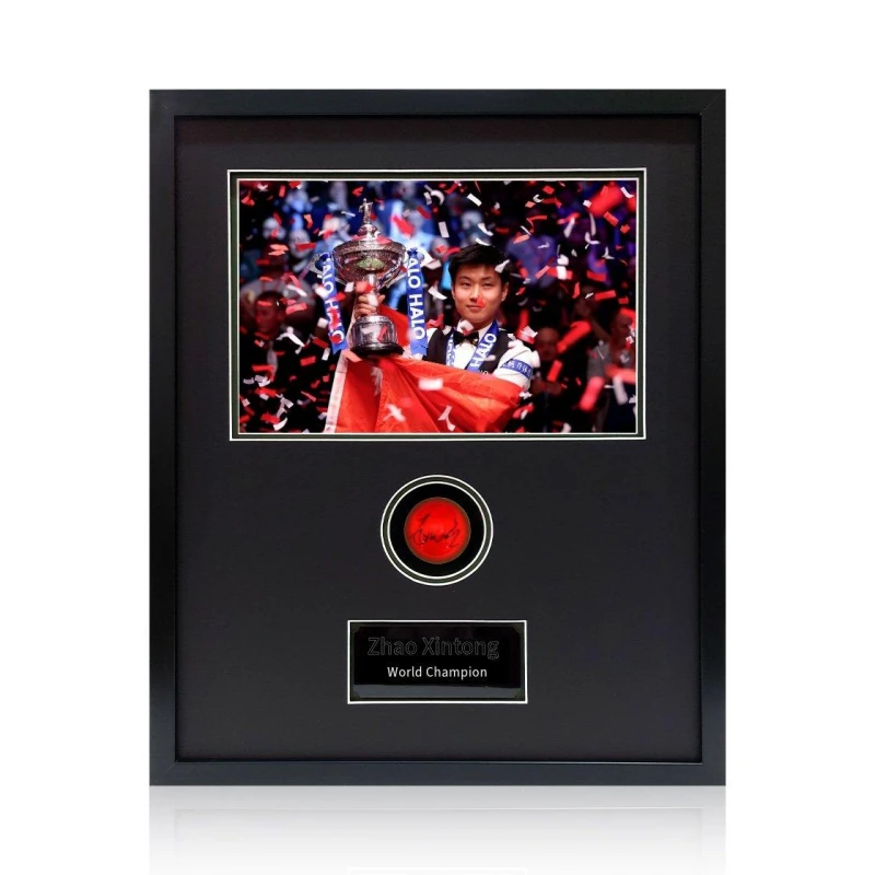 Image of The Fan Cave Zhao Xintong Signed Red Ball Compact Frame Red unisex 530mm x 43