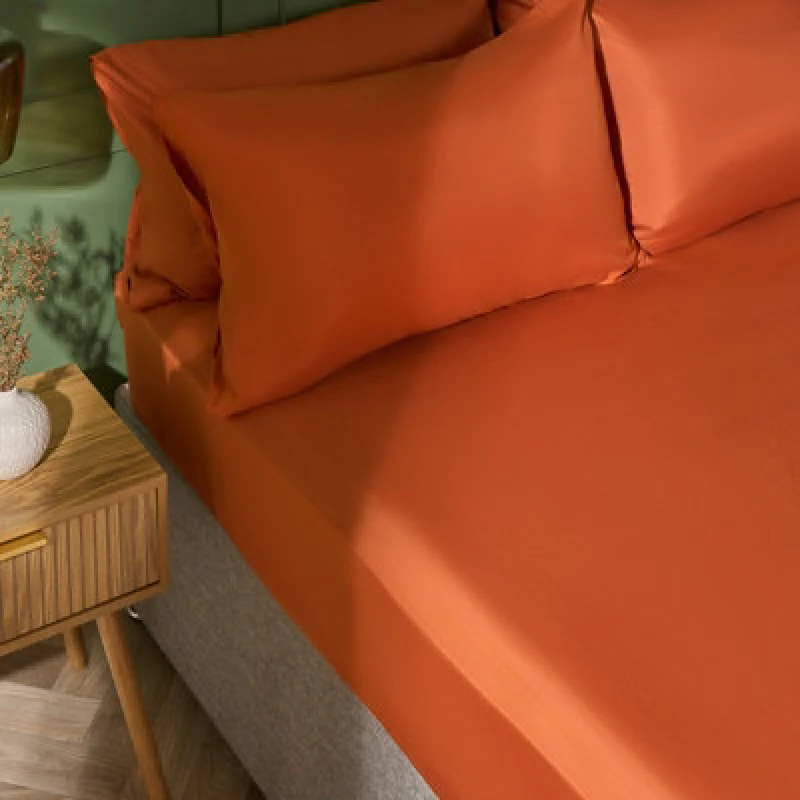 Image of OHS OHS Ultra Soft Microfibre Plain Fitted Bed Sheet in Burnt Orange Size: Double Burnt Orange Double Unisex 5027434223329