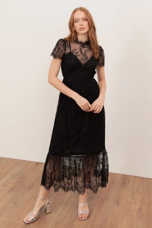 Image of Lovedrobe Womens Lace Midaxi Dess in Black Size: 8 Black Female 8