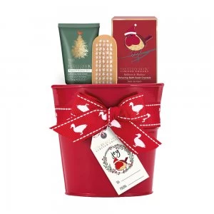 Image of Baylis Harding Fuzzy Duck Winter Wonderland Bucket Set