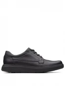 Image of Clarks Unstructured Abode Ease Shoe