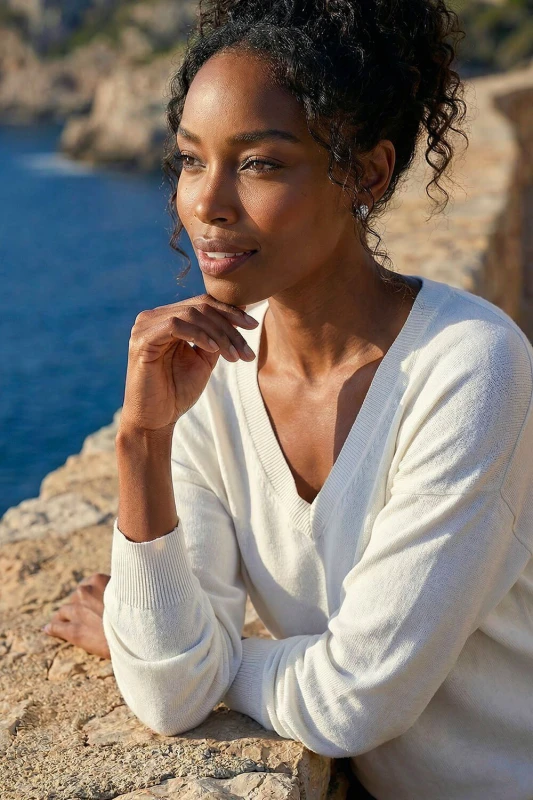 Image of Roman Plain V-Neck Stretch Jumper Ivory