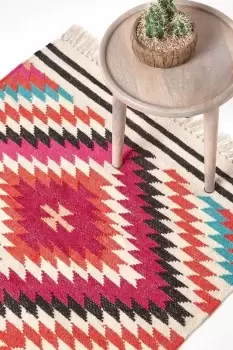 Image of Manila Handwoven Diamond Patterned Kilim Wool Rug