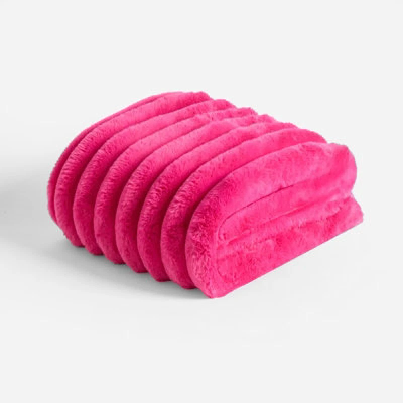 Image of OHS OHS Jumbo Faux Fur Fleece Throw Ribbed Fluffy Blanket in Bright Pink Size: 120cm x 150cm Bright Pink 120cm x 150cm Unisex 5027434228003