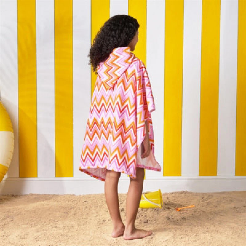 Image of OHS OHS Poncho Beach Towel Poncho Hooded Quick Dry Microfibre Soft in Lilac Lilac One Size Unisex 5027434217076