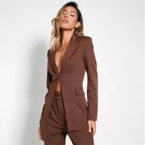 Image of I Saw It First Tailored Open Back Detail Blazer - Brown