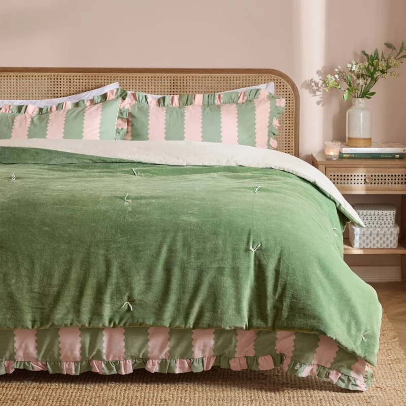Image of Wylder Edie 100% Cotton Velvet Bedspread in Green Green Unisex