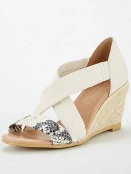 Image of OFFICE Maiden Wedge Sandals - Off White, Size 7, Women