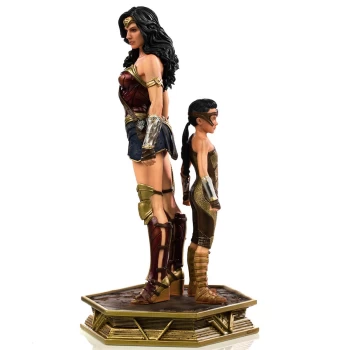 Image of Iron Studios Wonder Woman 1984 Deluxe Art Scale Statue 1/10 Wonder Woman & Young Diana 20 cm