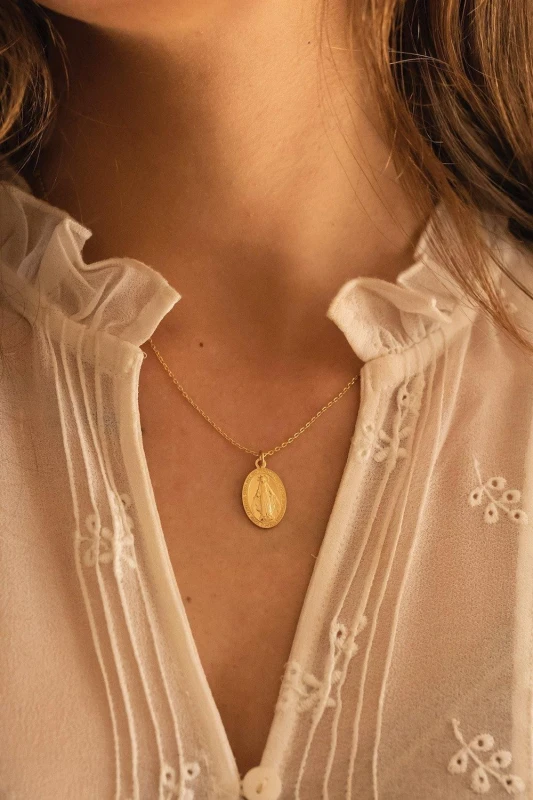 Image of Elk & Bloom Dainty 14K Gold Virgin Mary Choker Necklace Gold unisex