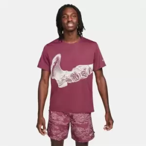 Image of Nike Dri-FIT UV Run Division Miler Mens Short-Sleeve Graphic Running Top - Red