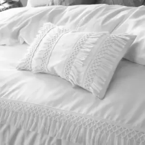 Image of Pineappleelephant - Pineapple Elephant Izmir Textural Tassel Fringe 100% Cotton Filled Cushion, White, 30 x 50 Cm