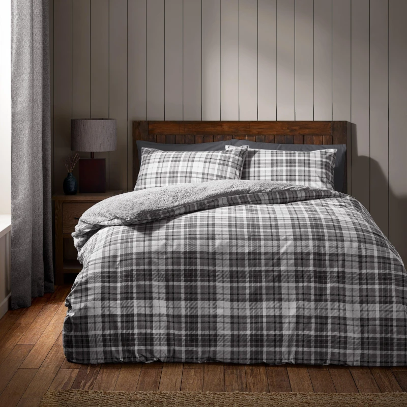 Image of Catherine Lansfield Catherine Lansfield 'Cosy Sherpa Check' Duvet Cover Set in Grey Size: King Grey King Unisex 5057681185200