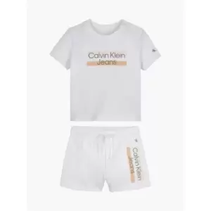 Image of Calvin Klein Jeans Hero Logo T-Shirt Shorts Set - White