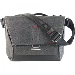 Image of Peak Design Small Everyday Messenger Bag Charcoal 13