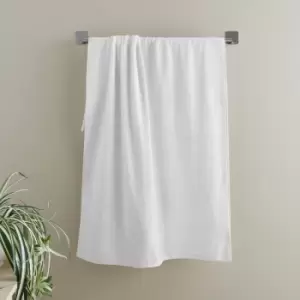 Image of Catherine Lansfield Anti-Bacterial 100% Cotton Bath Towel, White