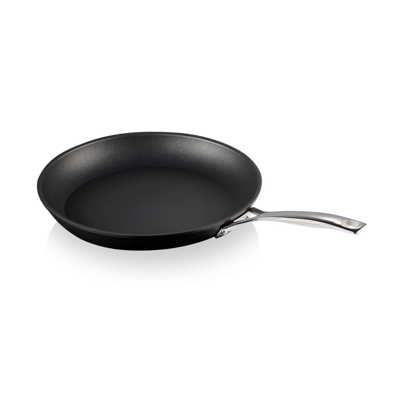 Image of Le Creuset Toughened Non-stick Shallow Frying Pan, 28cm