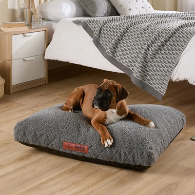 Image of Slumberdown Slumberdown Paws for Slumber Sherpa Small Ped Bed in Light Grey Size: Medium Light Grey M Unisex 5012924074673