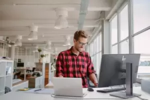 Image of EliteDisplay E243d - 60.5cm (23.8") - 1920 x 1080 pixels - Full HD - LED - 7 ms - Grey - Silver