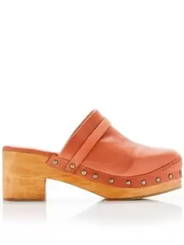 Image of Free People Calabasas Clogs - Tan