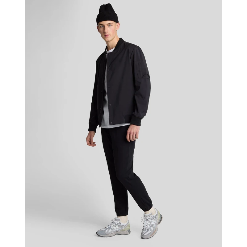 Image of Lyle and Scott Ribbed Waistband Sweatpants Black male M