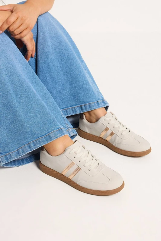 Image of Yours Womens Retro Stripe Trainers In Extra Wide EEE Fit in Off-White Size: 7EEE Off-White Female 7EEE