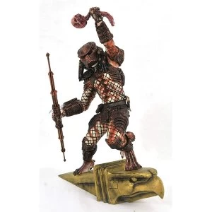 Image of Diamond Select Toys Gallery: Predator 2 Hunter PVC Statue