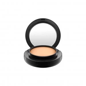 Image of MAC Studio Tech Foundation Nc43