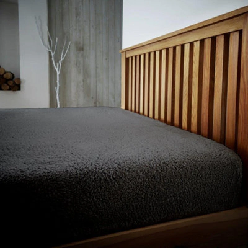 Image of Smart Living Smart Living Luxury Quality Fitted Teddy Bear Fleece Flannel Fitted Sheet in Charcoal Size: Single Fitted Charcoal Single Fitted Unisex