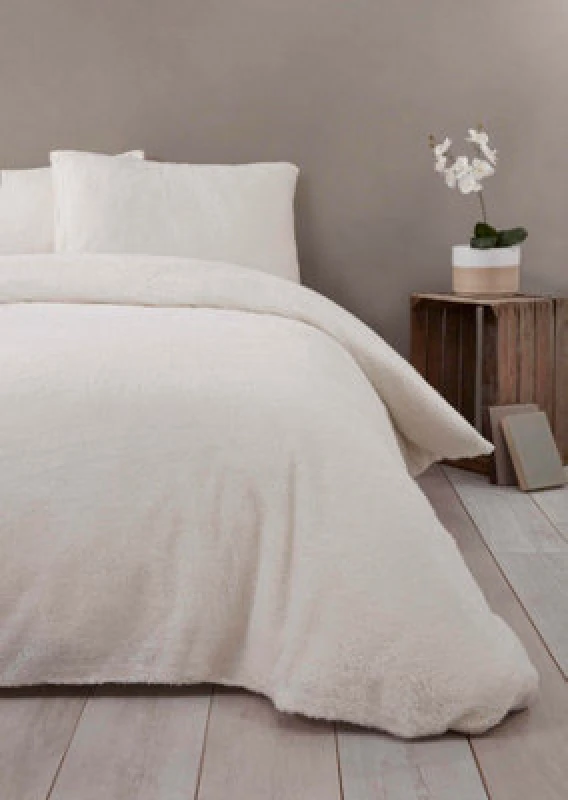 Image of Rapport Home Teddy Fleece Polyester Duvet Cover Set With Pillowcase in Cream Size: Double Cream Unisex Double