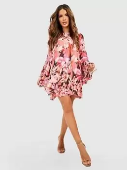 Image of Boohoo Floral Printed Flared Sleeve Smock Dress - Pink, Size 16, Women
